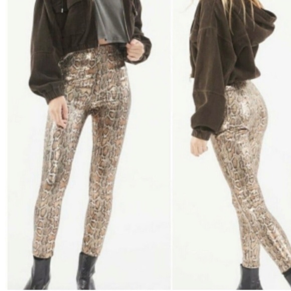 Urban Outfitters Pants - URBAN OUTFITTERS Metallic Sequin Snake Print Legging Pants Medium NWOT M…